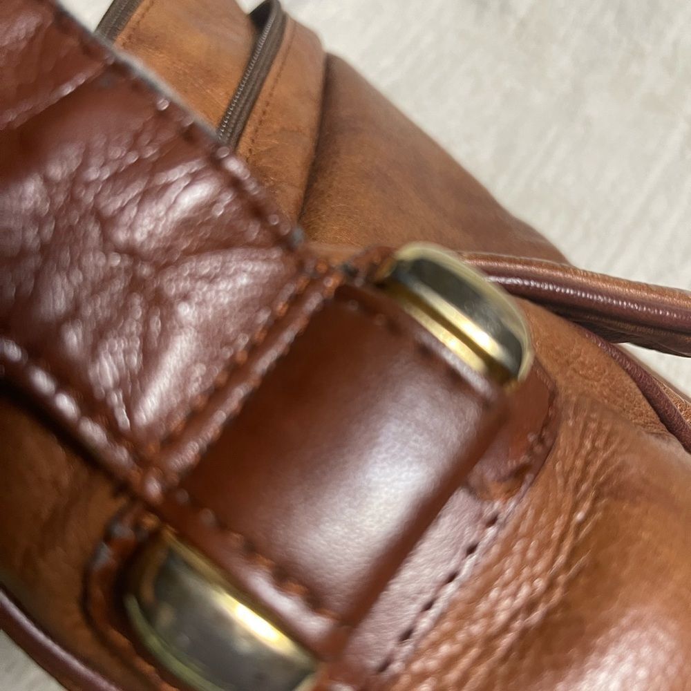 Gianni Conti Brown Leather medium Shoulder Bag with gold tone hardwares - Picture 16 of 16